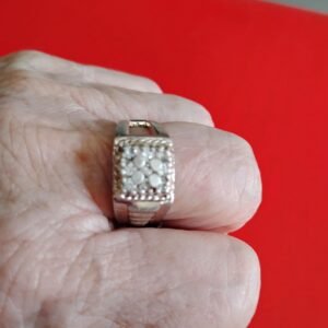 Men’s round cut Ring